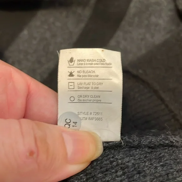 Vince Wrap Drape Front Cashmere Wool Alpaca Blend Sweater Black Gray Stripe EC M - Picture 15 of 16